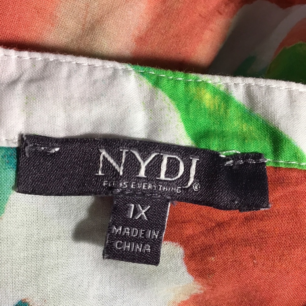 NYDJ BLOUSE Sz 1X WOMENS MULTICOLOR  V-NECK SHORT SLEEVE PLEATED BACK - Picture 9 of 10